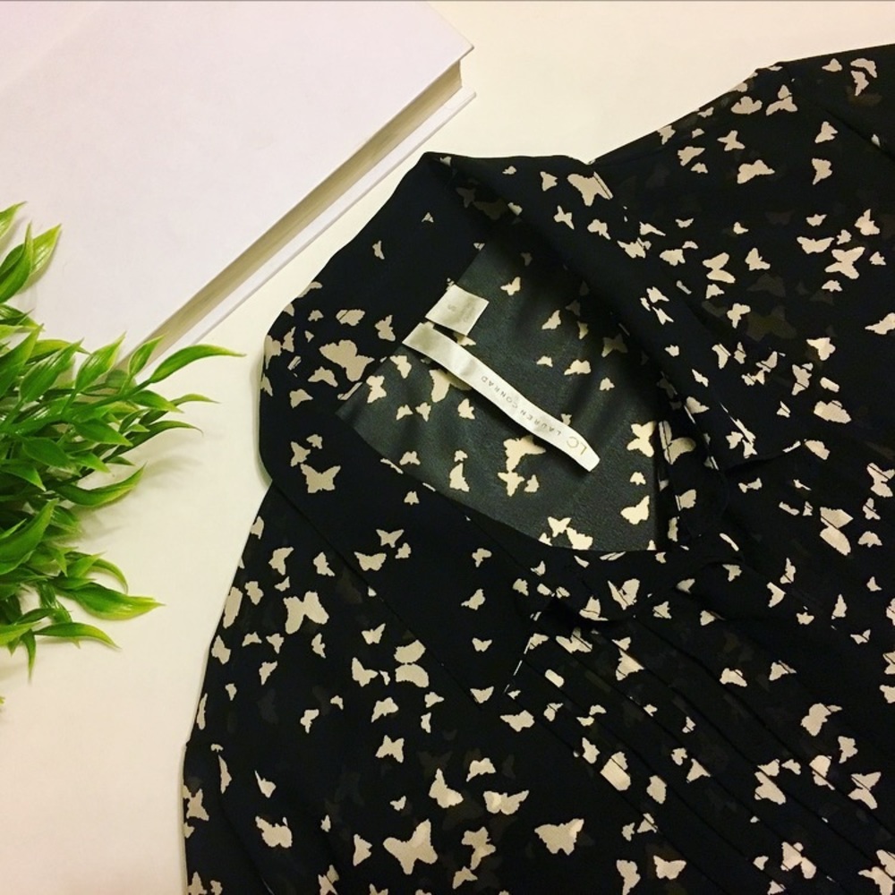 Lauren Conrad butterfly print blouse - size small